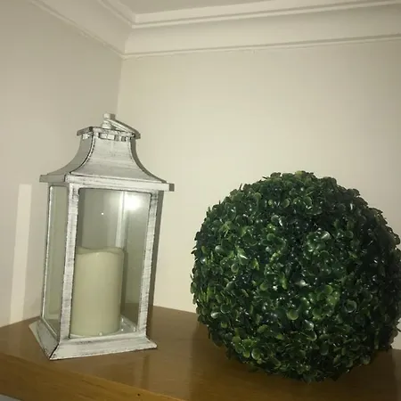 Cervantes Apartment *